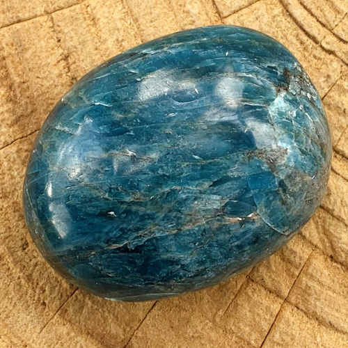Blauwe Apatiet handsteen klein 55 gram
